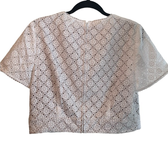 Michael Kors Broderie Anglaise Crewneck Cropped Top - Picture 3 of 6